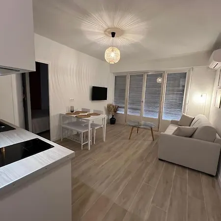 Magnifique T2 Proche Et Refait A Neuf Avec Terrasse Apartament *