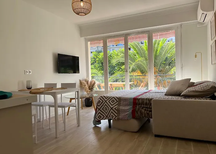 Magnifique T2 Proche Et Refait A Neuf Avec Terrasse Apartment Menton