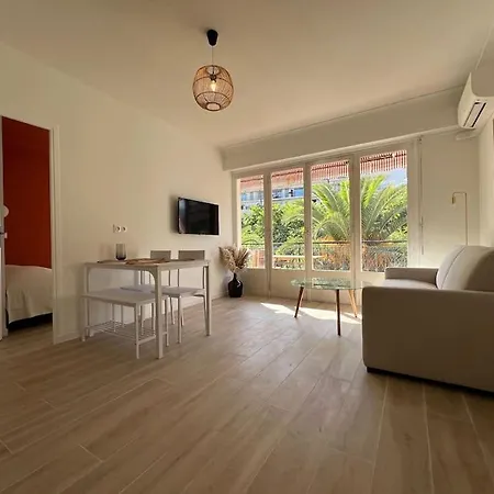 Daire Magnifique T2 Proche Et Refait A Neuf Avec Terrasse