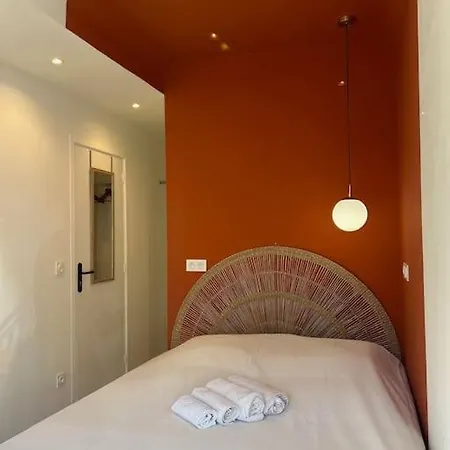 Magnifique T2 Proche Et Refait à Neuf Avec Terrasse * Menton