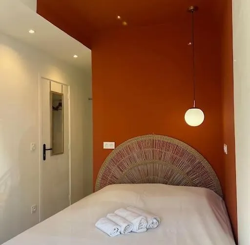 Magnifique T2 Proche Et Refait A Neuf Avec Terrasse * 멍똥