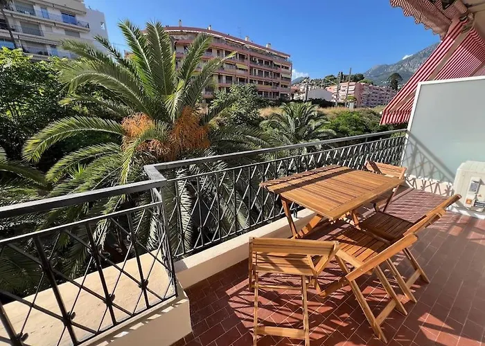 Magnifique T2 Proche Et Refait A Neuf Avec Terrasse Μεντόν